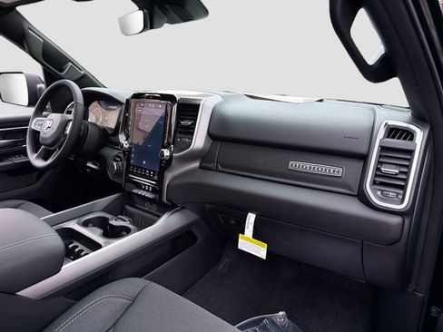New 2026 RAM 1500 Big Horn AWD/4WD image 32