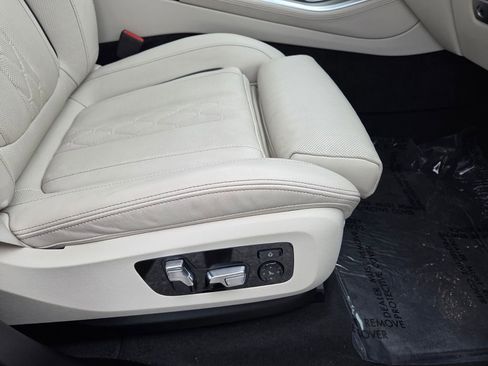 Used 2023 BMW X5 M50i w/ Dynamic Handling Package AWD/4WD image 29
