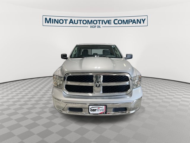 Used 2017 RAM 1500 Classic SLT RWD image 3