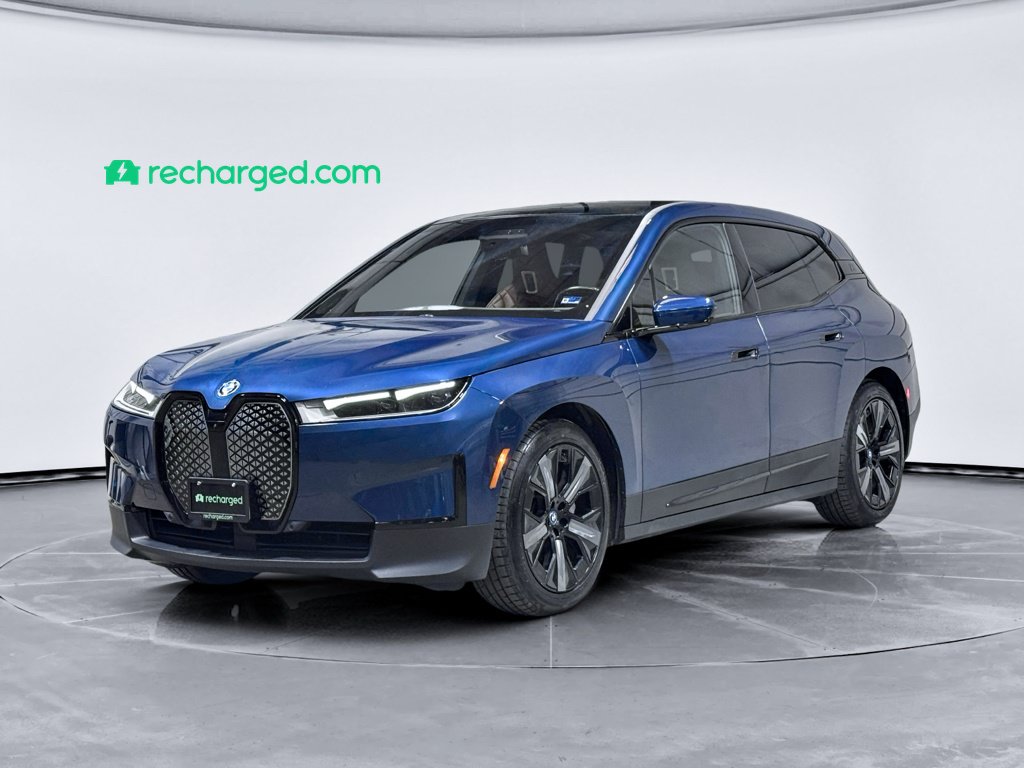 Used 2023 BMW iX xDrive50 w/ Premium Package AWD/4WD image 1