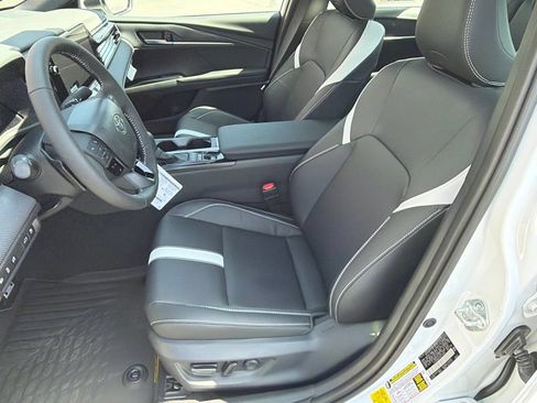 New 2026 Toyota Camry SE FWD image 20