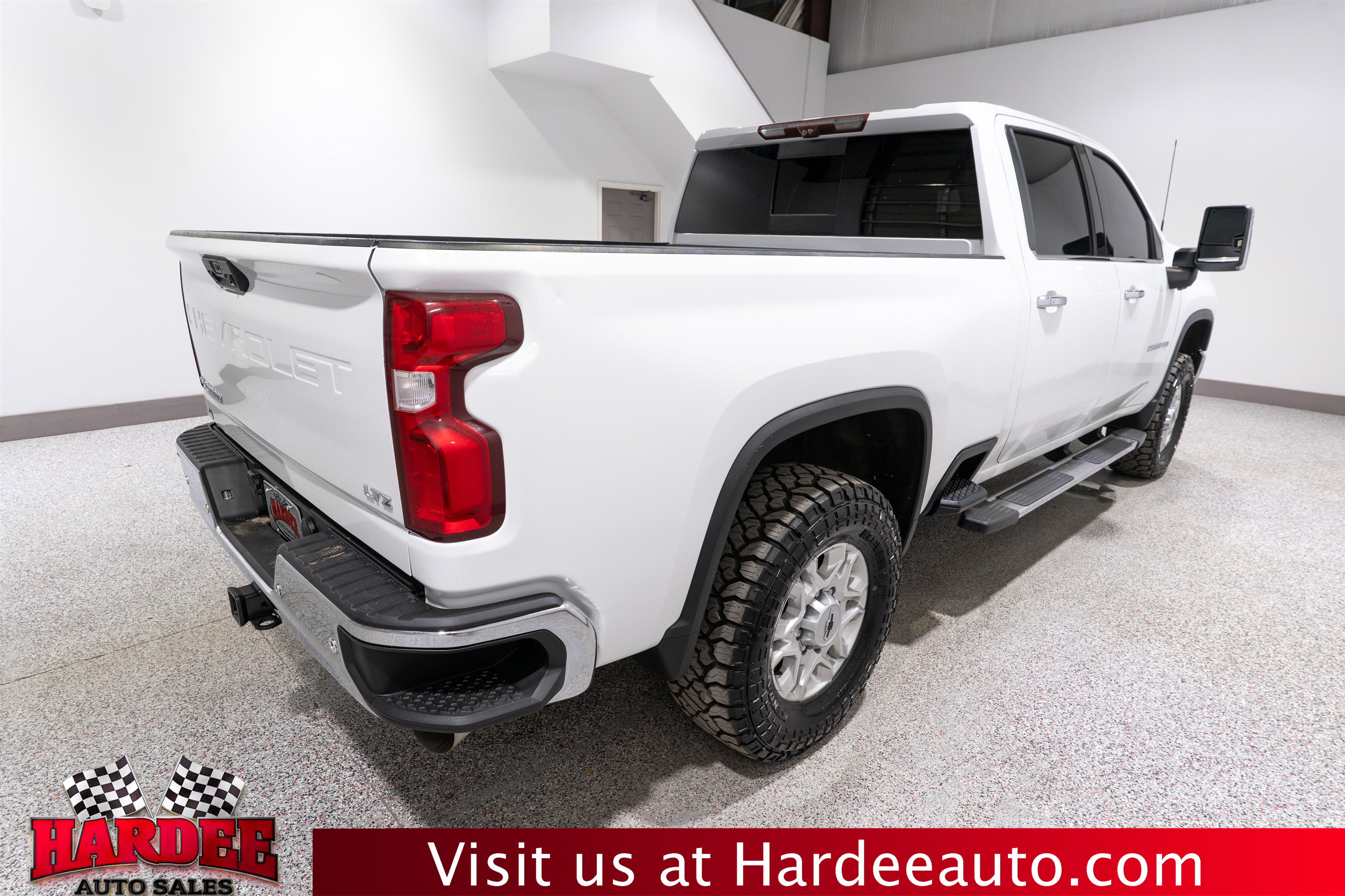 Used 2020 Chevrolet Silverado 2500 LTZ w/ Technology Package AWD/4WD image 5