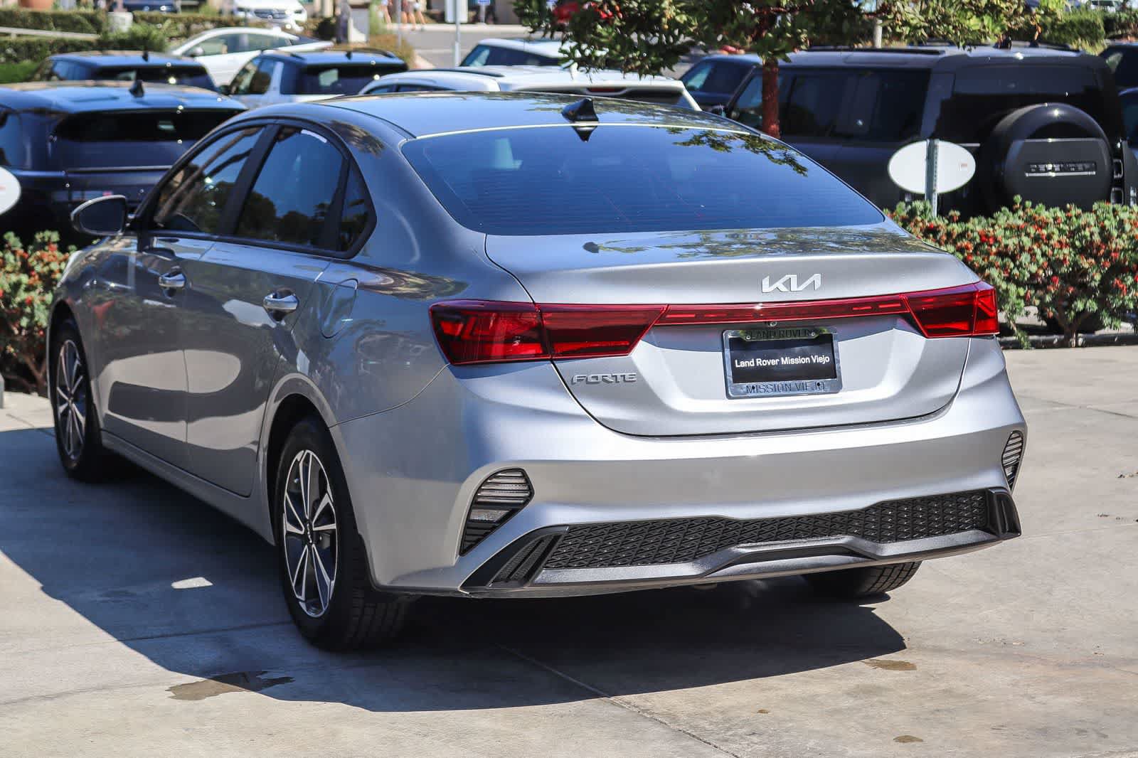 Used 2023 Kia Forte LXS FWD image 2