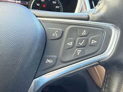 Used 2020 Chevrolet Equinox Premier image 23