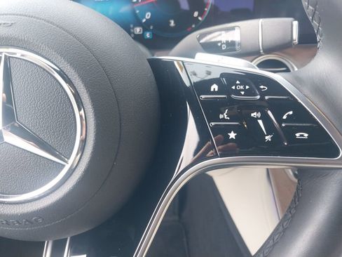 Used 2023 Mercedes-Benz E 350 4MATIC Sedan image 10