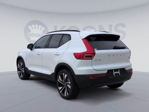 New 2026 Volvo XC40 B5 Ultra w/ Protection Package Premier image 4