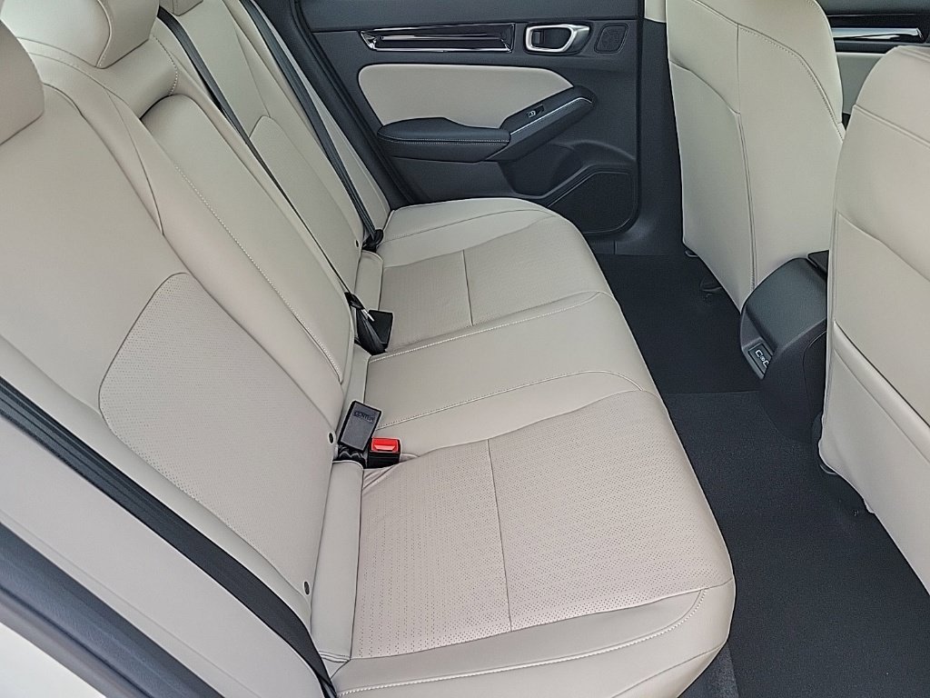 Used 2024 Honda Civic Touring image 15