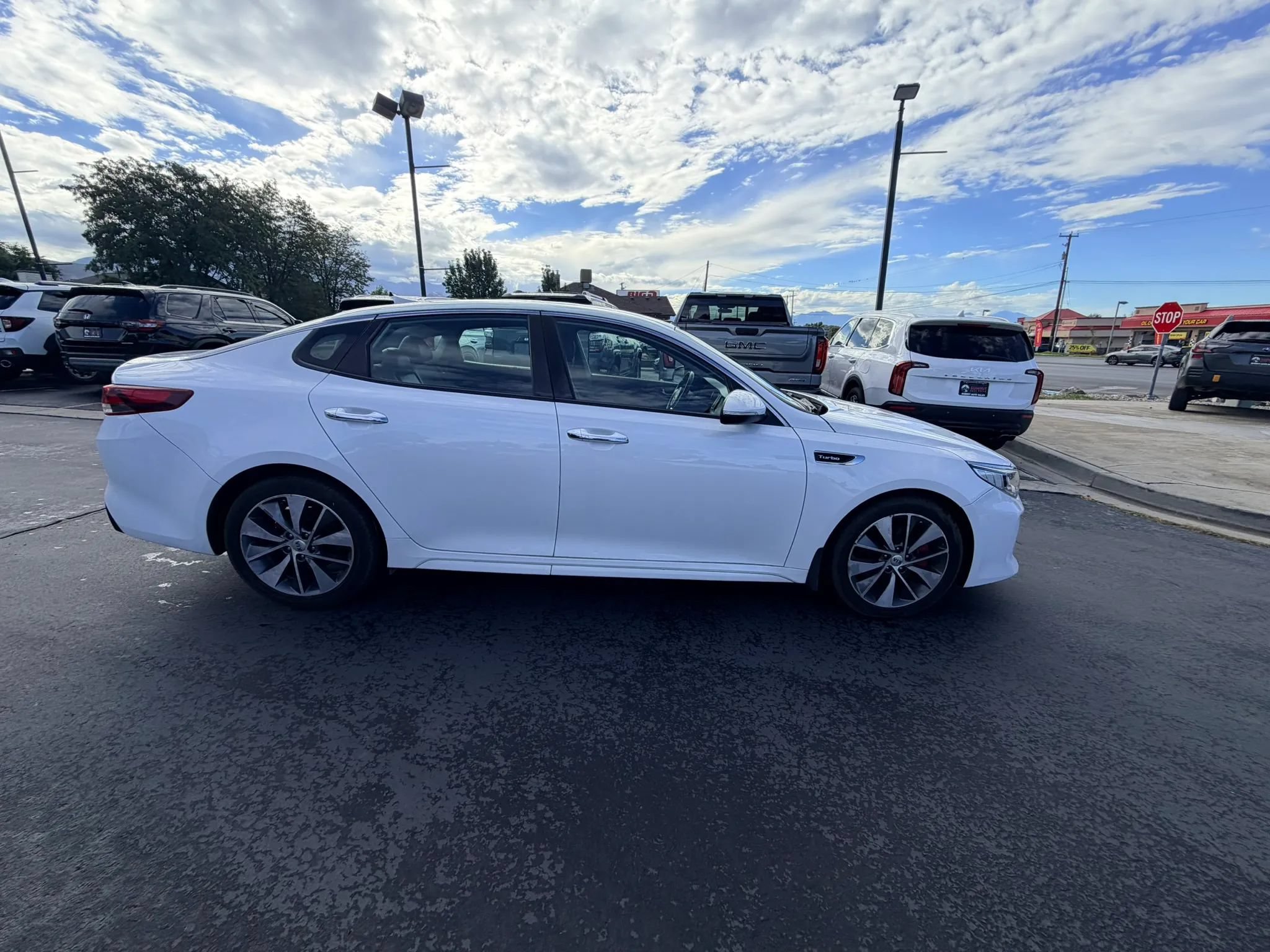 Used 2016 Kia Optima SX FWD image 3