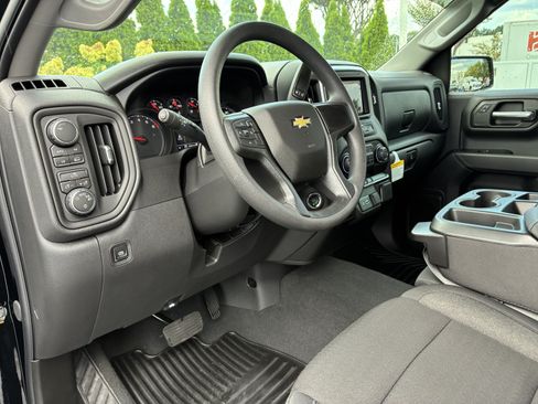 Used 2026 Chevrolet Silverado 1500 Custom AWD/4WD image 23