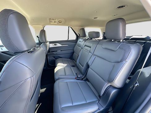 New 2026 Ford Explorer Active image 17