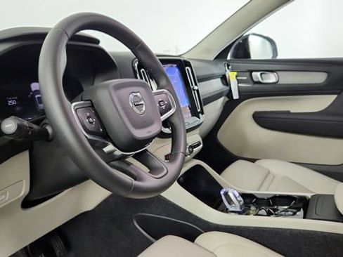 Certified 2026 Volvo XC40 B5 Ultra w/ Climate Package AWD/4WD image 49