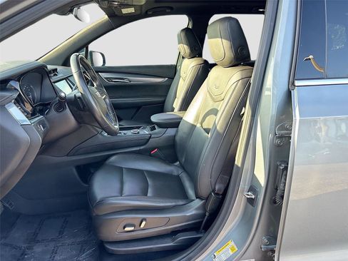 Used 2023 Cadillac XT6 Luxury FWD image 21