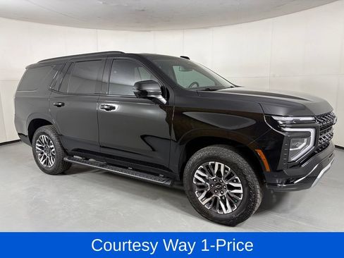 Used 2025 Chevrolet Tahoe Z71 w/ Comfort Package AWD/4WD image 12