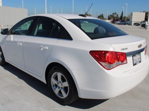 Used 2016 Chevrolet Cruze LT FWD image 5