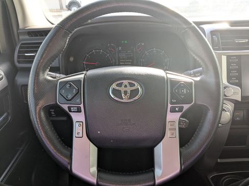 Used 2020 Toyota 4Runner SR5 image 18