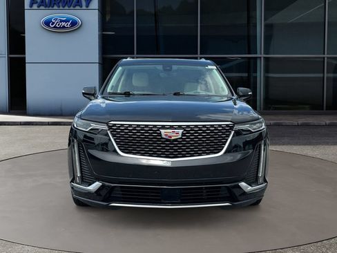 Used 2024 Cadillac XT6 Premium Luxury w/ Technology Package FWD image 2