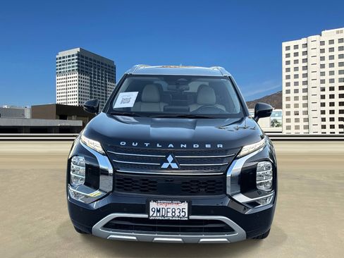 Used 2024 Mitsubishi Outlander SEL image 2