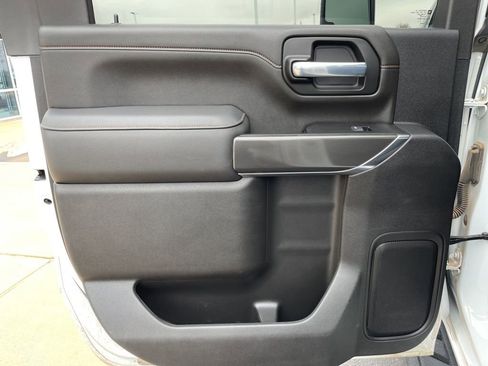 Used 2022 GMC Sierra 2500 AT4 image 29