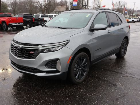 Used 2023 Chevrolet Equinox RS w/ RS Leather Package image 30