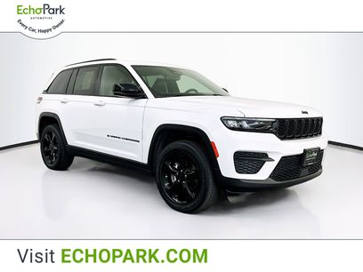 Used 2023 Jeep Grand Cherokee Altitude