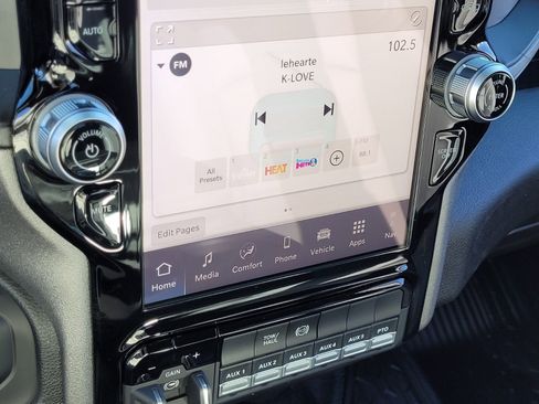 New 2026 RAM 3500 Tradesman image 17