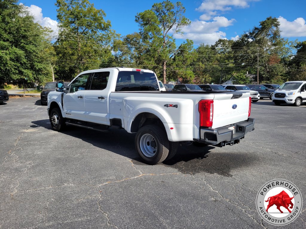 Used 2025 Ford F350 XLT AWD/4WD image 4