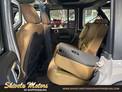 Used 2022 Jeep Wrangler Unlimited Rubicon 4xe w/ Cold Weather Group image 31