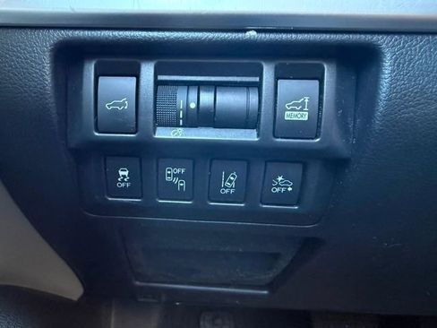 Used 2018 Subaru Outback 2.5i Limited image 14