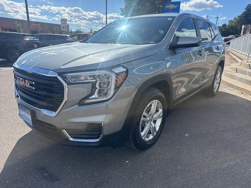 Certified 2024 GMC Terrain SLE image 6