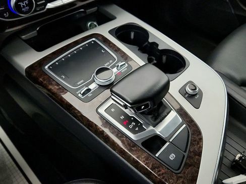 Used 2019 Audi Q7 2.0T Premium Plus w/ Premium Plus Package image 17