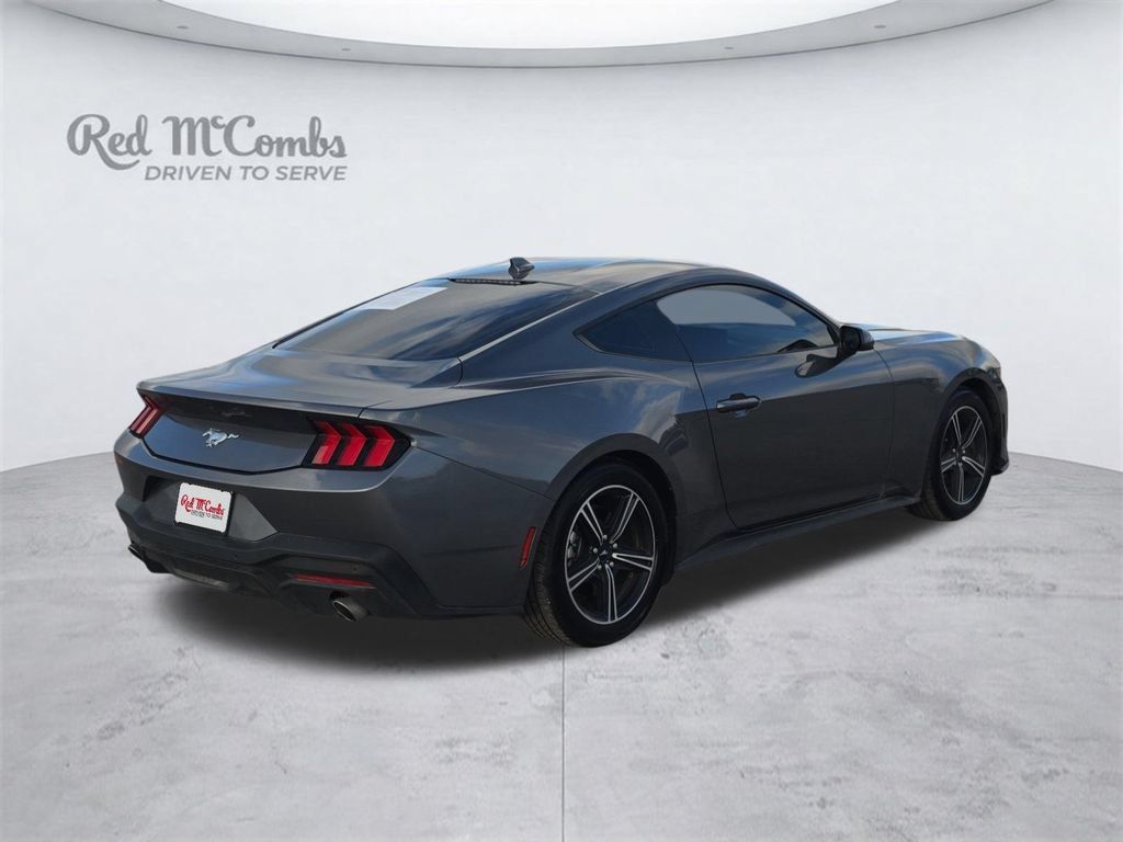 Used 2025 Ford Mustang Coupe RWD image 6