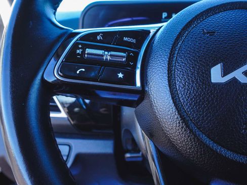 Used 2025 Kia Seltos S image 24