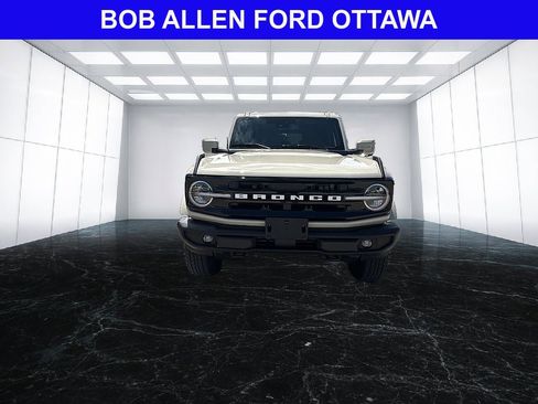 Used 2025 Ford Bronco Outer Banks AWD/4WD image 7