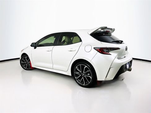 Used 2019 Toyota Corolla XSE image 6