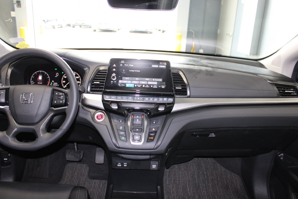 Certified 2026 Honda Odyssey EX-L image 13