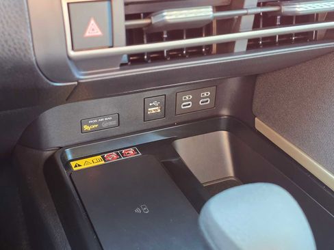 Certified 2025 Toyota Camry LE image 28