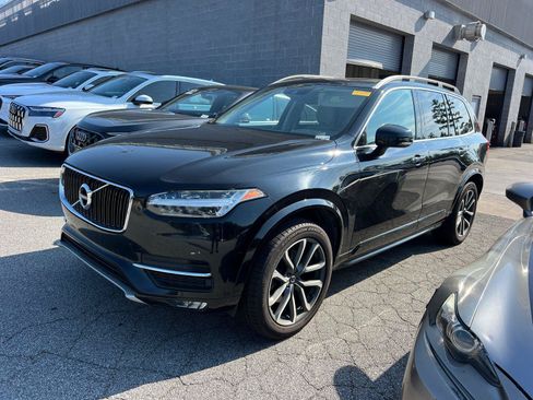 Used 2019 Volvo XC90 T5 Momentum w/ Protection Package Premier FWD image 1