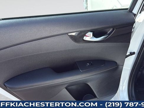 Used 2023 Kia Forte GT-Line FWD image 37
