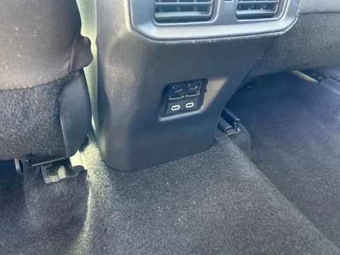 Certified 2025 Toyota RAV4 XLE FWD image 10