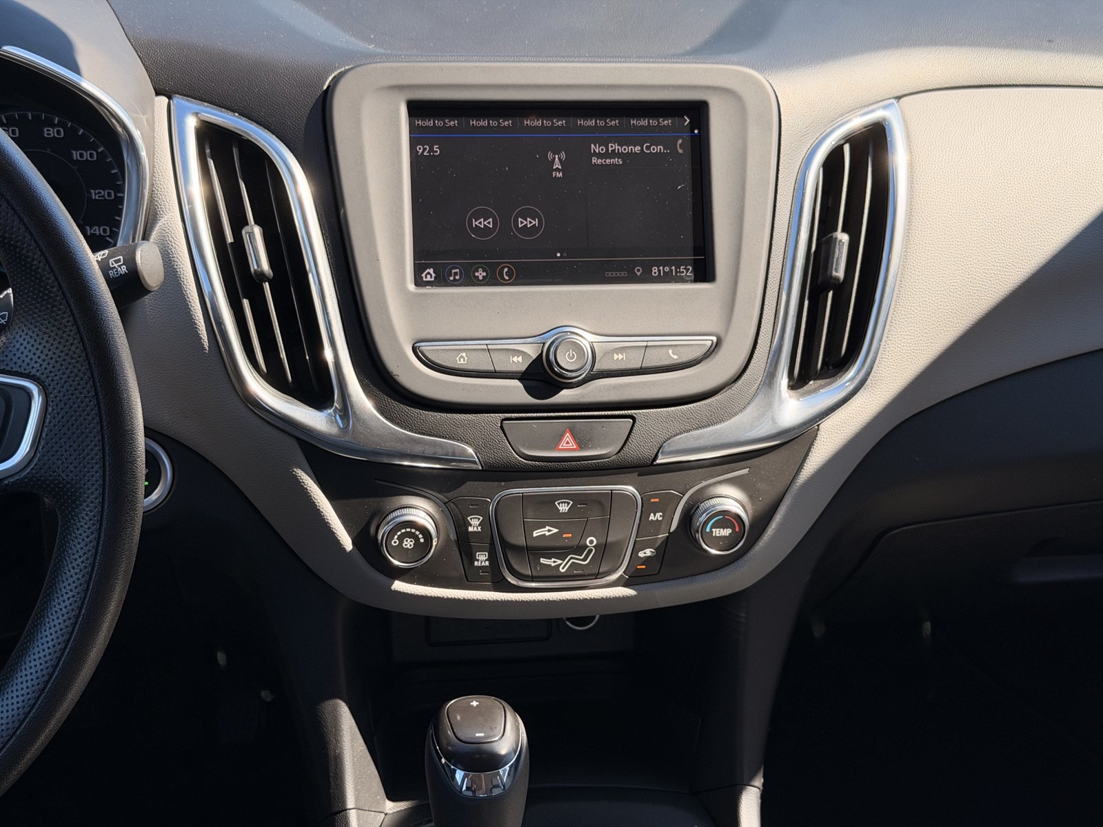 Used 2020 Chevrolet Equinox LS AWD/4WD image 29