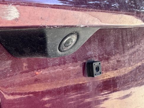 Used 2019 Jeep Grand Cherokee Laredo image 4