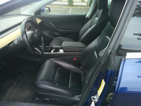 Used 2018 Tesla Model 3 Long Range RWD image 7