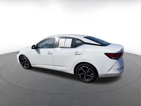 Used 2025 Nissan Sentra SV image 10
