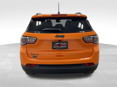 Used 2026 Jeep Compass Latitude AWD/4WD image 4
