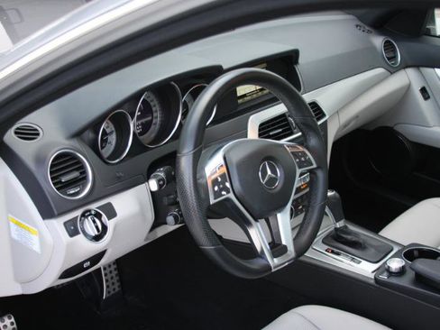 Used 2013 Mercedes-Benz C 300 Sport image 25