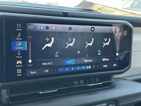 Used 2025 Jeep Wrangler Unlimited Sahara AWD/4WD image 3