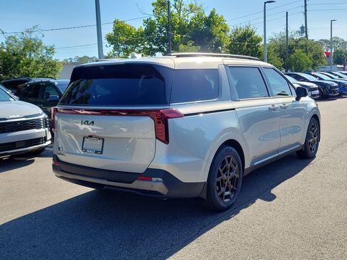 New 2026 Kia Carnival SX Prestige FWD image 6