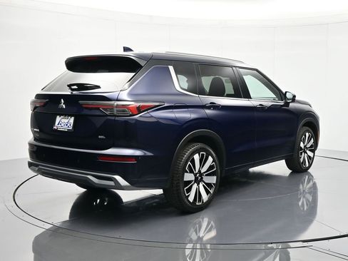 Used 2025 Mitsubishi Outlander SEL image 6