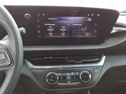 Certified 2024 Buick Envista Preferred image 22