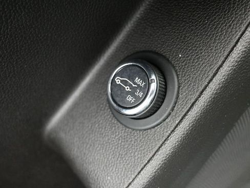 Used 2019 Chevrolet Traverse Premier AWD/4WD image 23